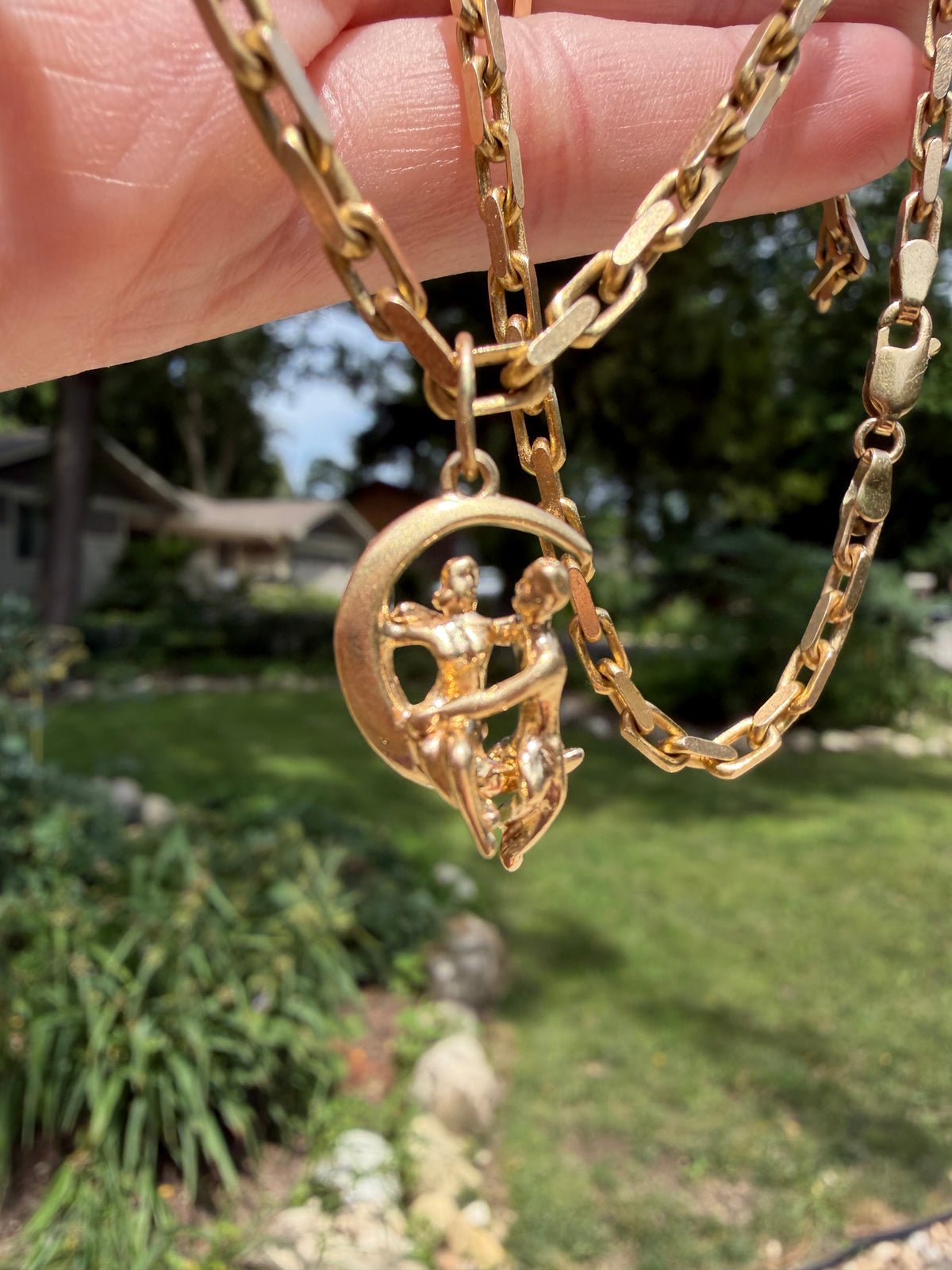 Black Lantern Jewels Vintage & Antique Finds